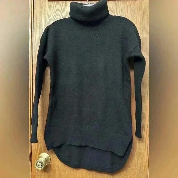 Madewell Lamb’s Wool Sweater THIS IS SOLD - Picture 1 of 8